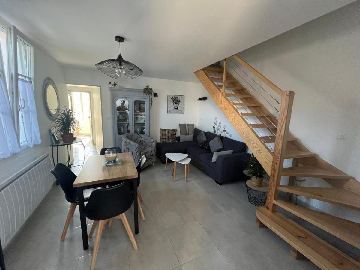 Holiday home Maison Chaleureuse Avec Terrasse Privative Proche De La Gare Et Du Centre-ville *