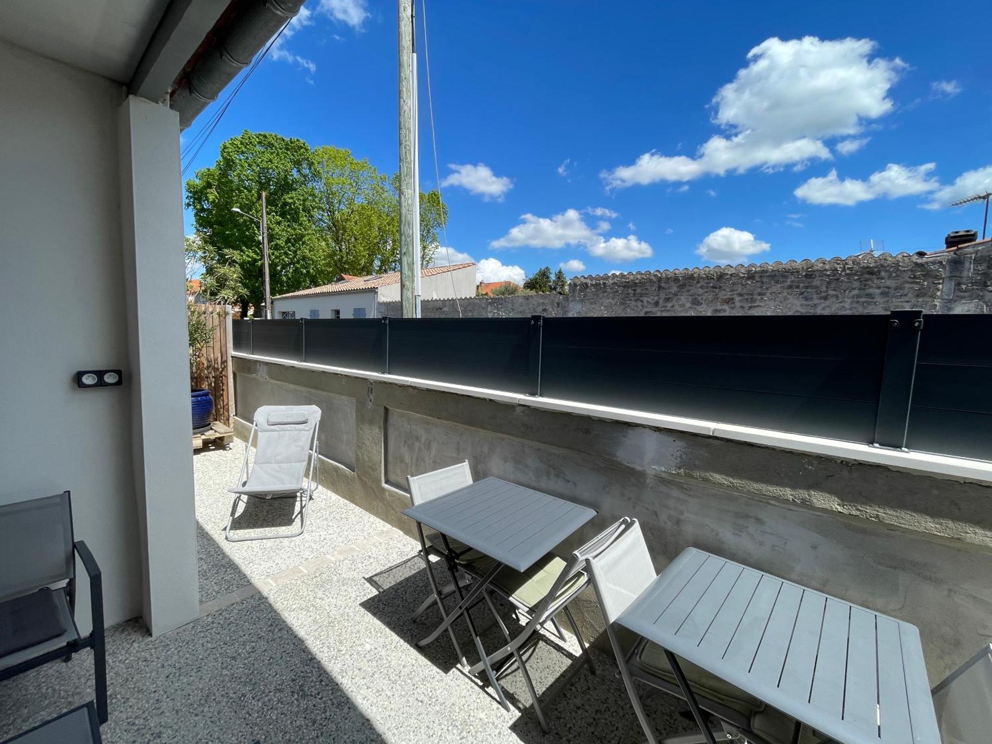 Maison Chaleureuse Avec Terrasse Privative Proche De La Gare Et Du Centre-ville